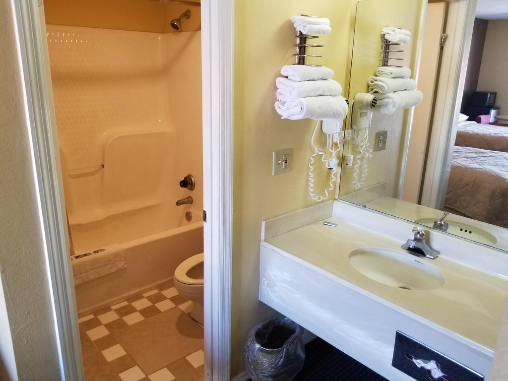 Americas Best Inn - Savannah I-95 Georgetown Extérieur photo