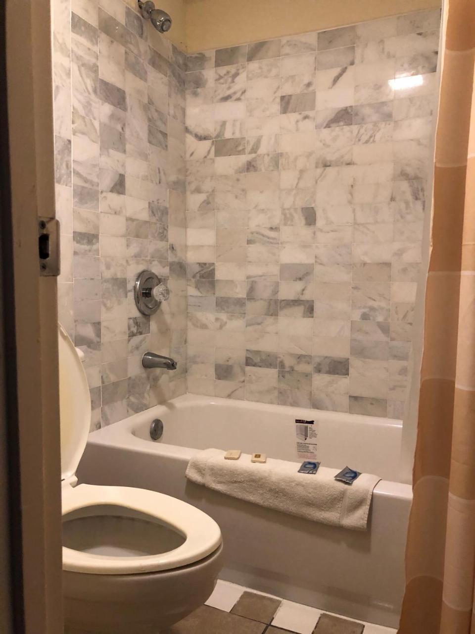 Americas Best Inn - Savannah I-95 Georgetown Extérieur photo
